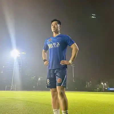 袁华